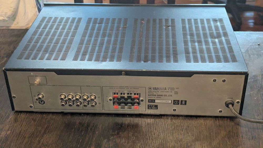 Wzmacniacz Yamaha A-420