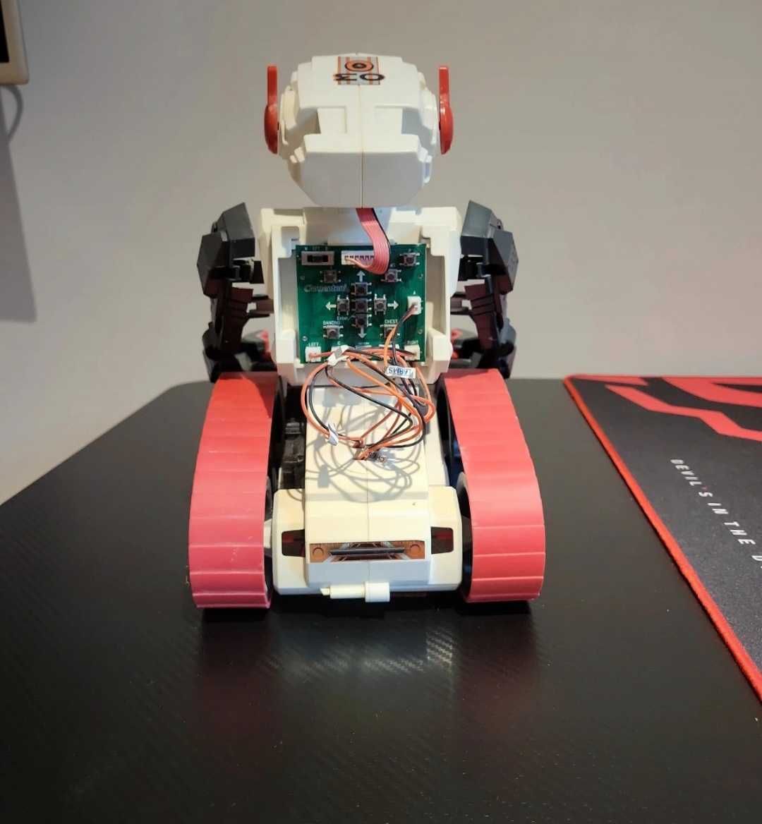Robot EVOLUTION  Clementoni