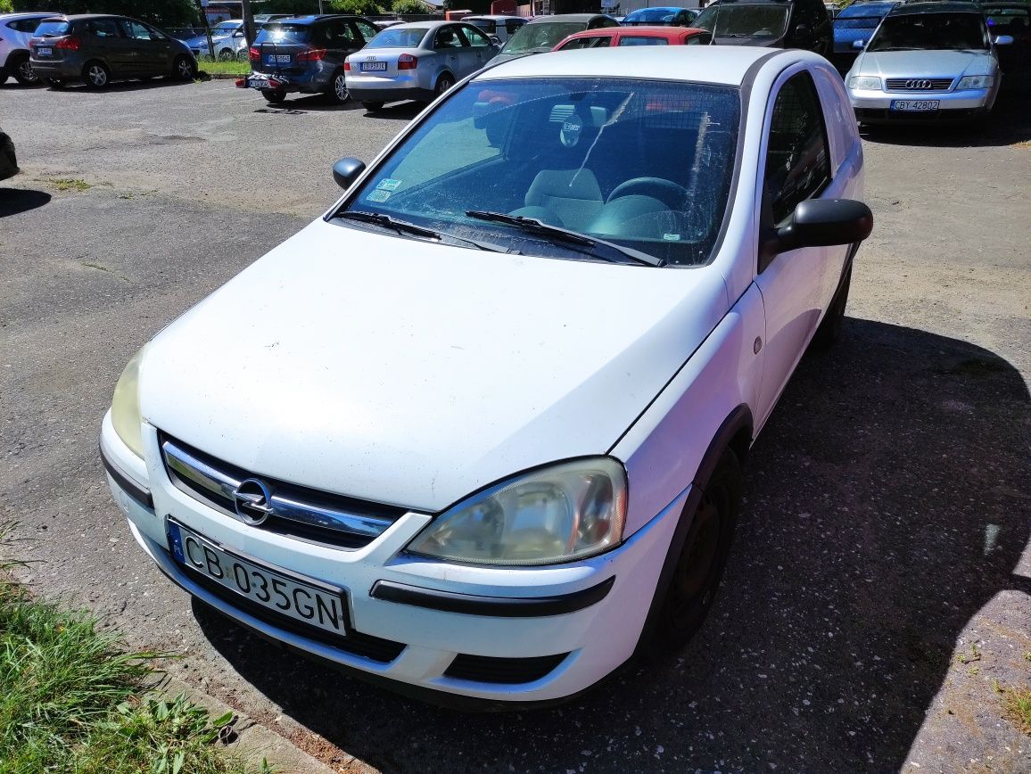 Opel Corsa C 1.3 diesel  Van 2003 r