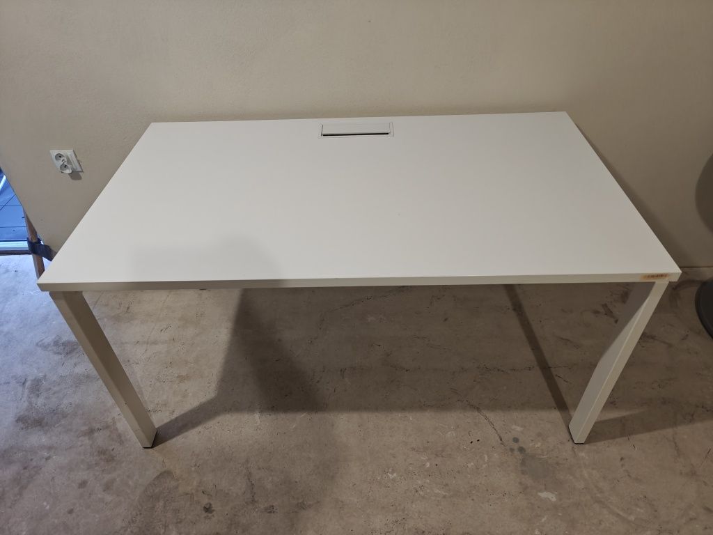 Meble Biurowe Stół Stolik Biurko Białe Solidne wymiar 140x80x70 6 szt.