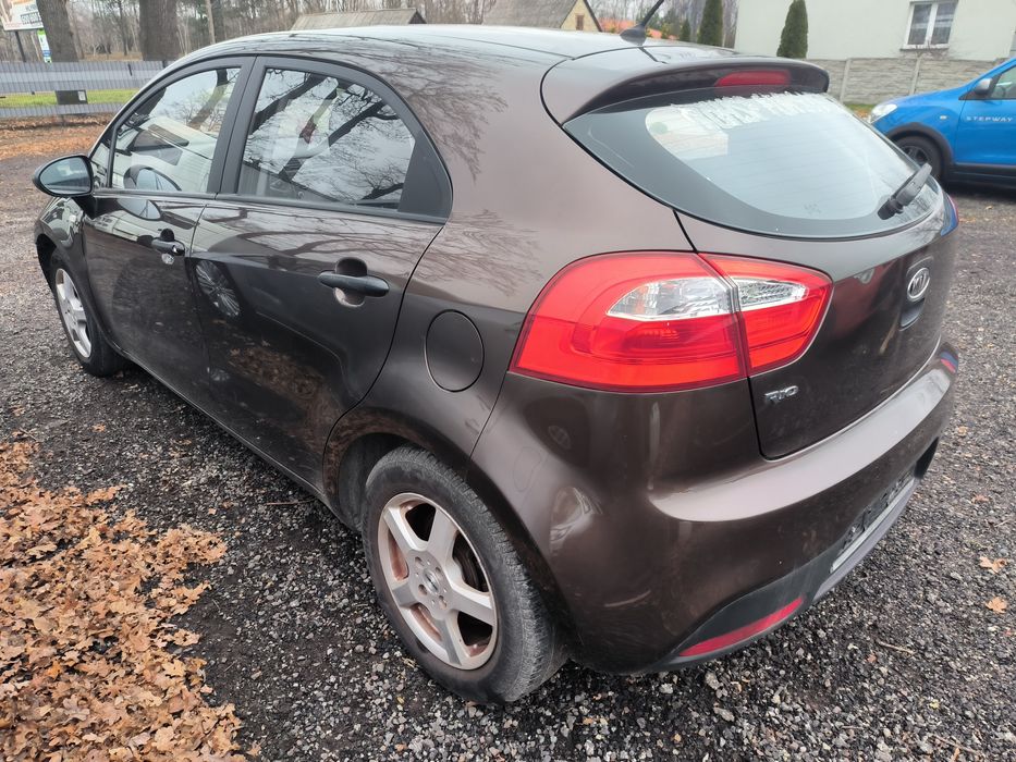 Kia Rio 1,2 benzyna mały przebieg