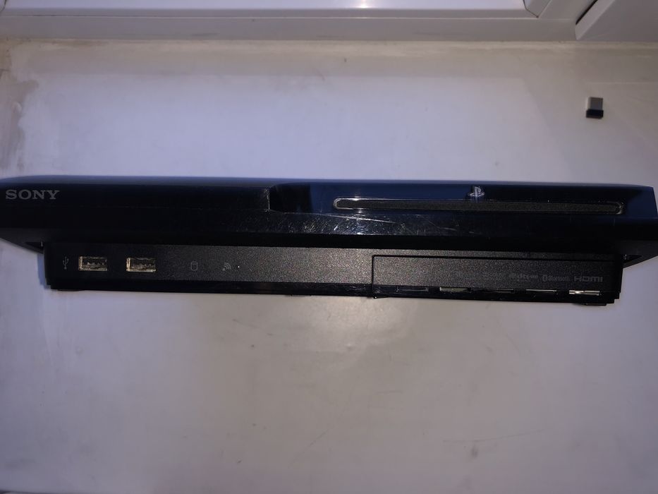 Продам PS3 Slim 150 ГБ
