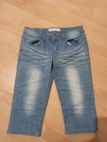 Spodenki jeansowe przed kolano