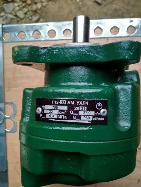 Pompa hydrauliczna - NPL 32/6,3 і  G12-33AM do wiertnicy URB-2.5