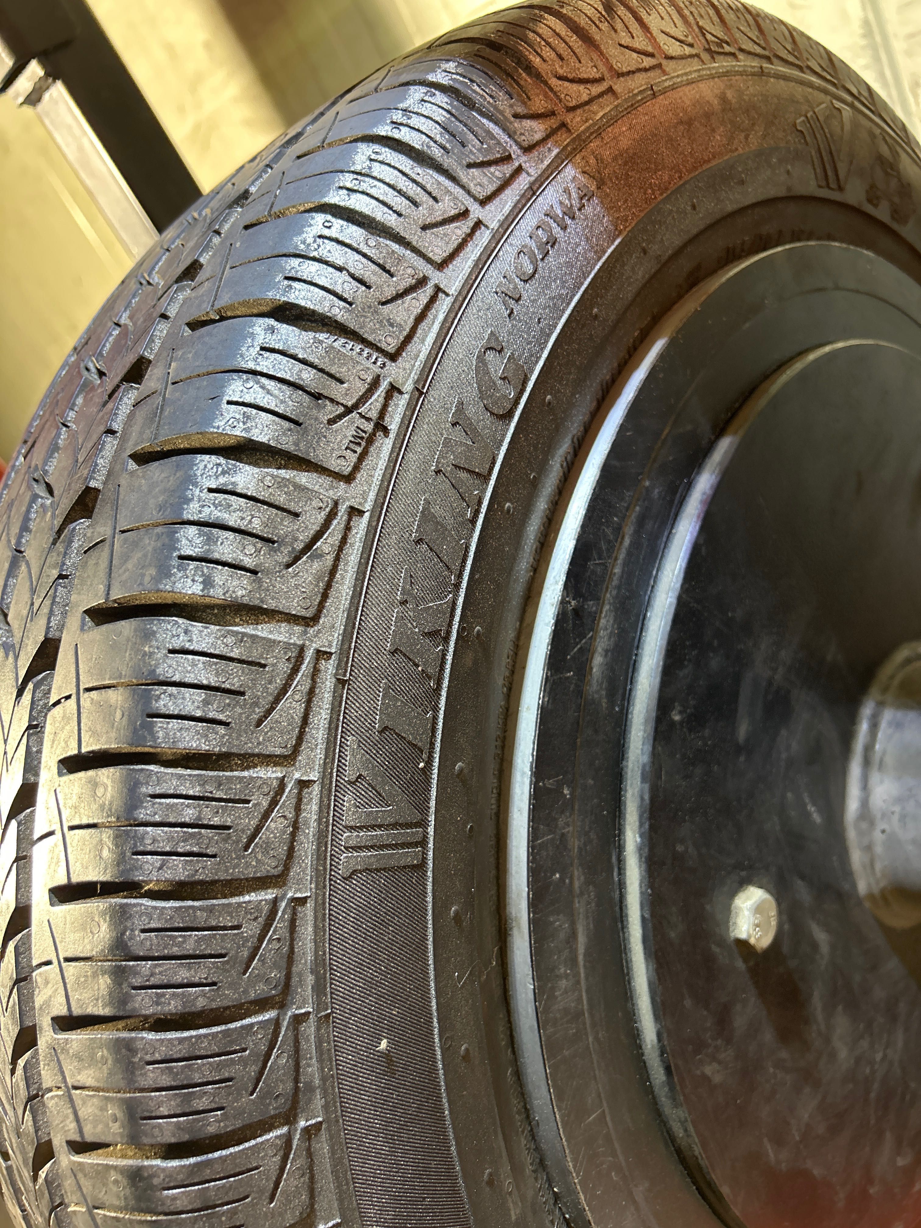Viking TransTech 2 195/70/15c 104/102R
