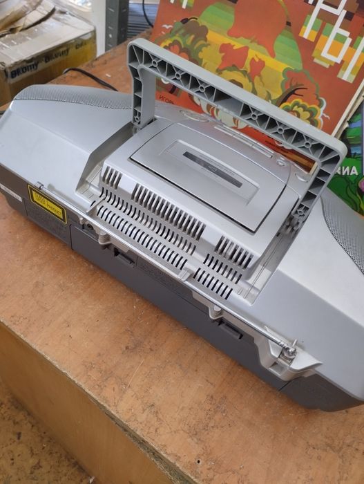 Магнитола CD Panasonic RX-ES 22.