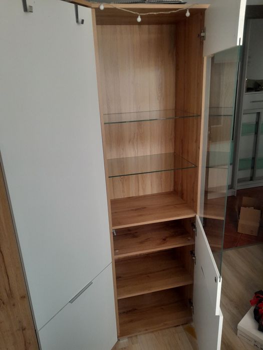 Meble młodzieżowe.