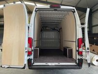 Kompleksowa zabudowa ze sklejki do busa Fiat Ducato L4H3 // KNAUTECH