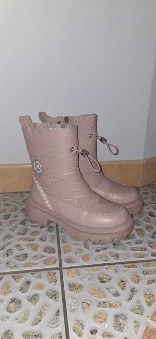 Zimowe buty dla dziewczynki