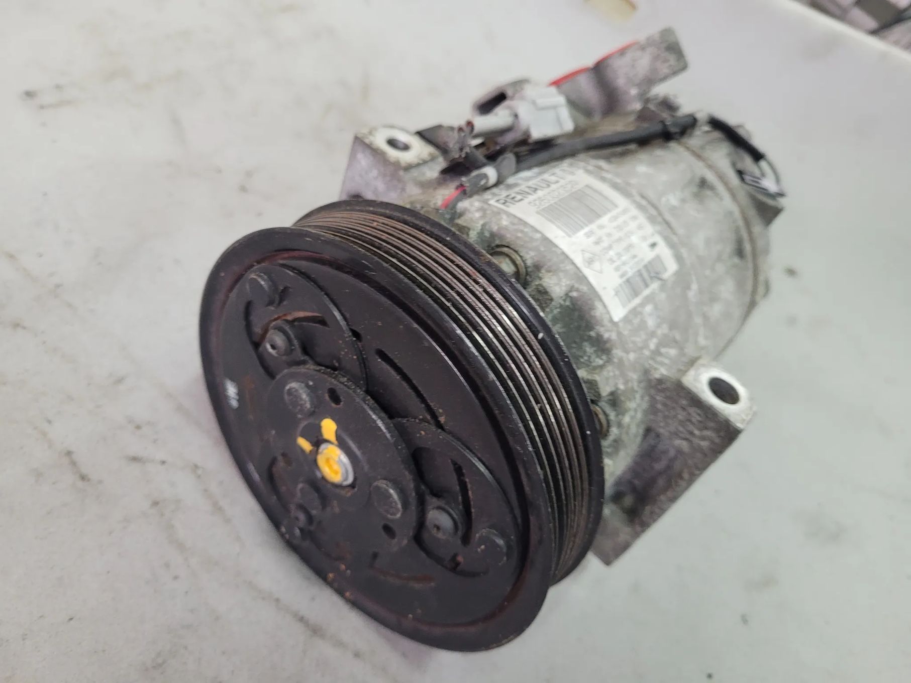 Sprężarka pompa klimatyzacji Renault CLIO IV Captur 1.5 DCI 926002352R