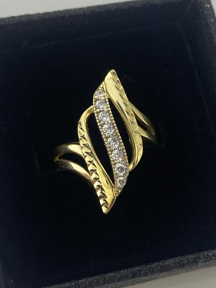 Złoty pierścionek damski, Próba 585. Nowy (5006)