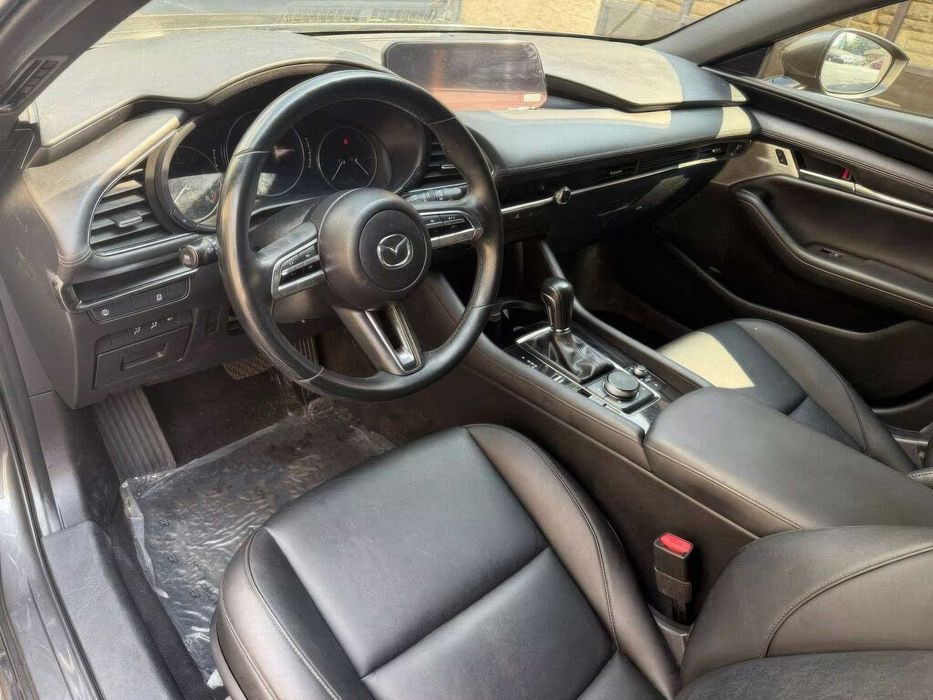 Mazda 3 Premium      2019