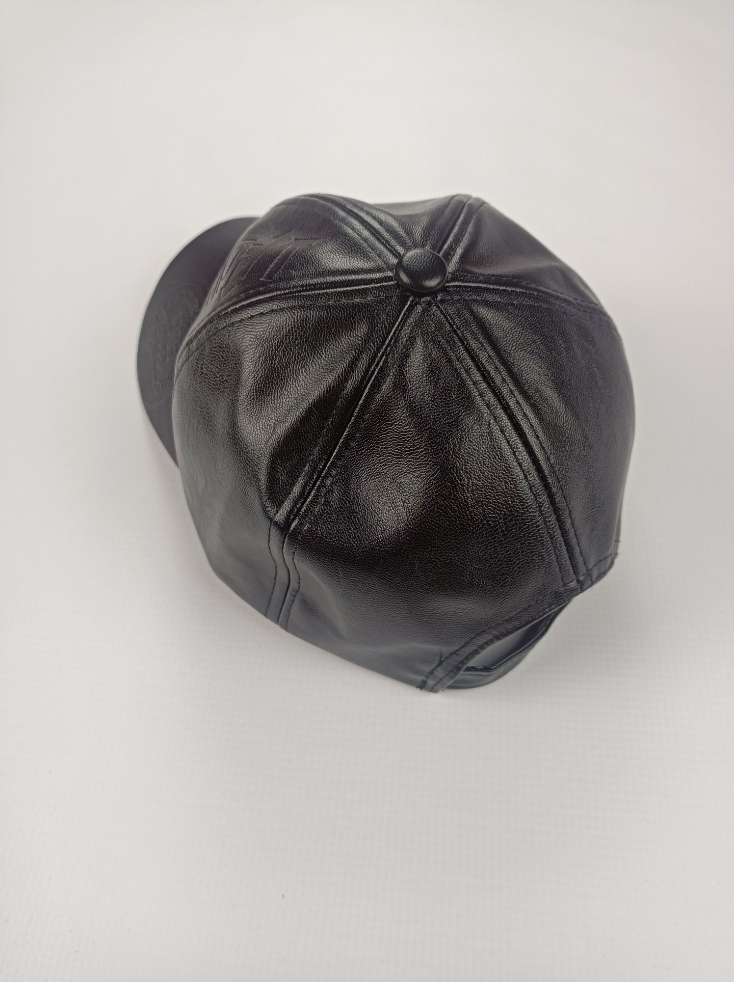 Nowa czapka z daszkiem czarna regulowana  bejsbolówka