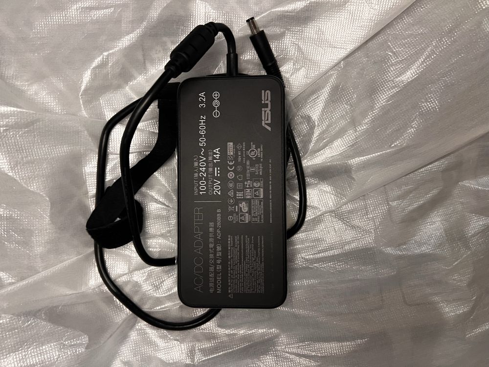 asus rog swift pg43uq