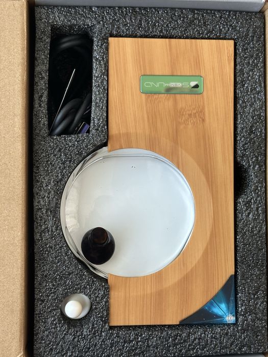 Venom Sound Ferrofluid Music Mate ONE. Ферофлюідна лампа