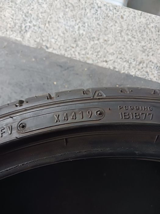 Vendo pneus semi-novos 245/30/20 Falken