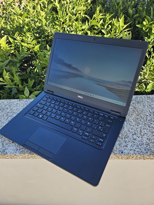 Computador Portátil Dell i5 com 8GB RAM como NOVO