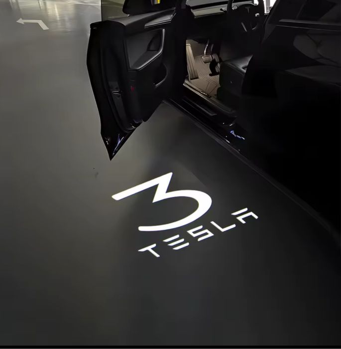 Підсвітка дверей Teslа , проекція логтипу - біла, синя Y 3 X S