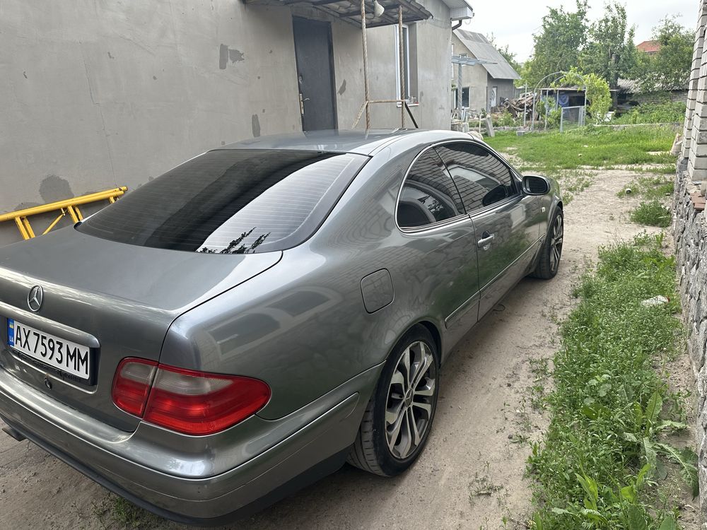 Mersedes clk w208