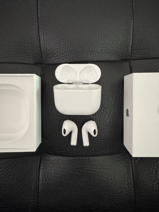 Apple AirPods 4 novos