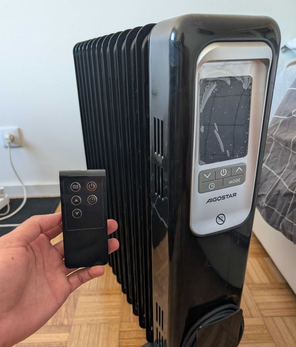 Aquecedor AIGOSTAR 2500W c/ programação