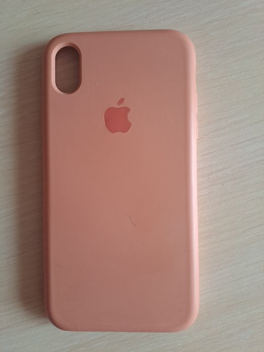Чехол на iPhone XR.