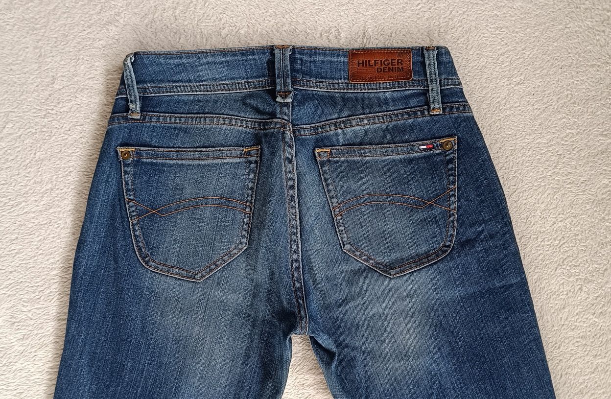 Jeansy damskie Tommy Hilfiger W26 L32