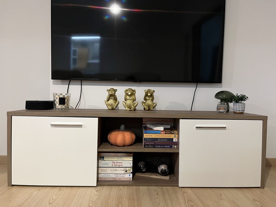 Móvel  de Tv - 1 mês de uso