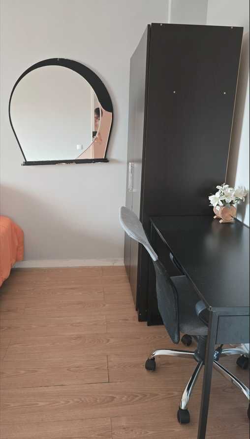 Quarto c/ Varanda - Camarate