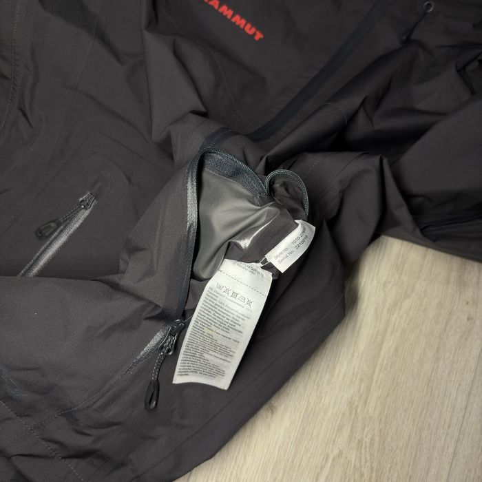 Мембранна вітрівка Mammut Gore-Tex