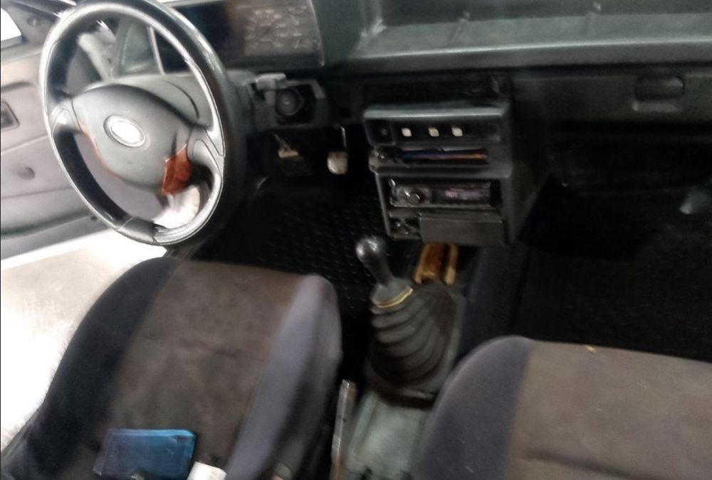 Продам ваз21099 вгарному стани мотор вгарному стани не гнела