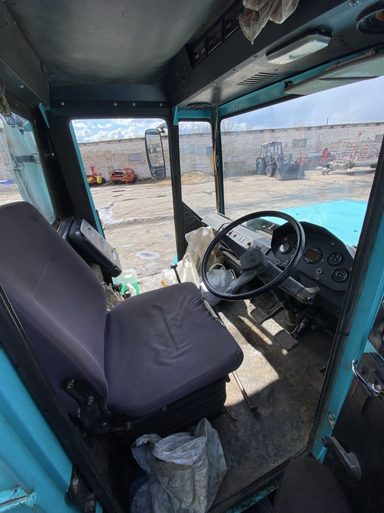 Продам трактор ХТА-250