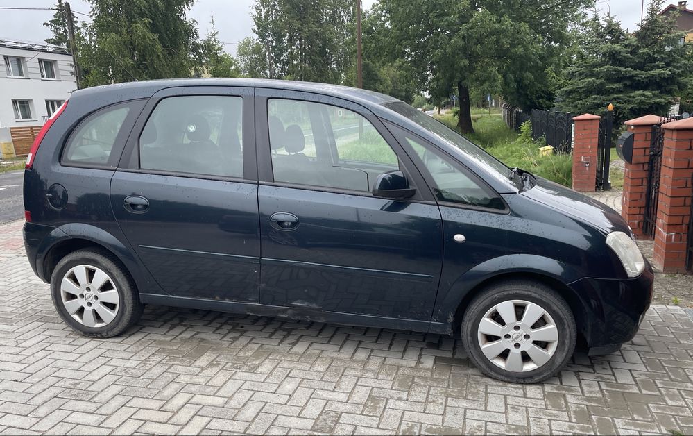 Opel Meriva A 1,6b 100km lpg hak
