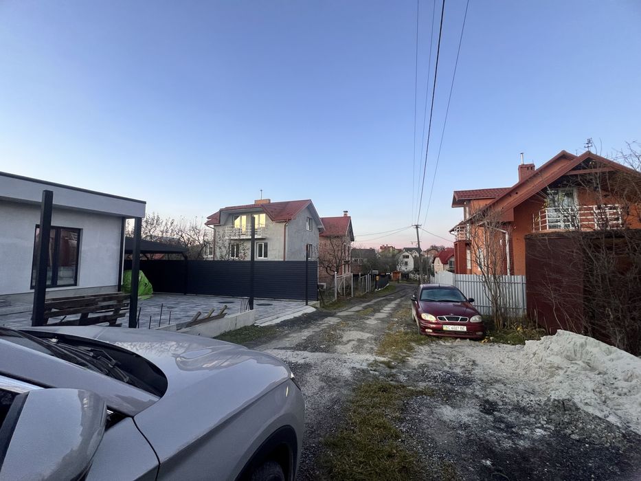 Продаю ділянку Скнилів