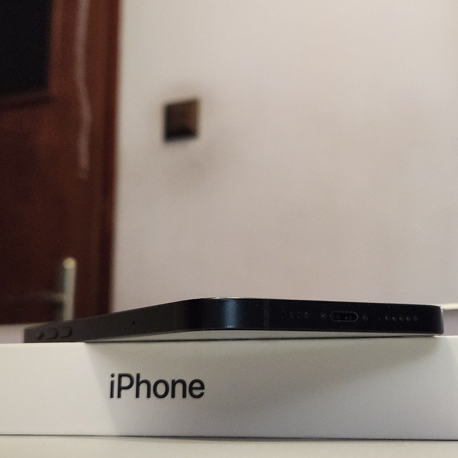iPhone 14 Plus 256GB + AirPods 4 ANC
