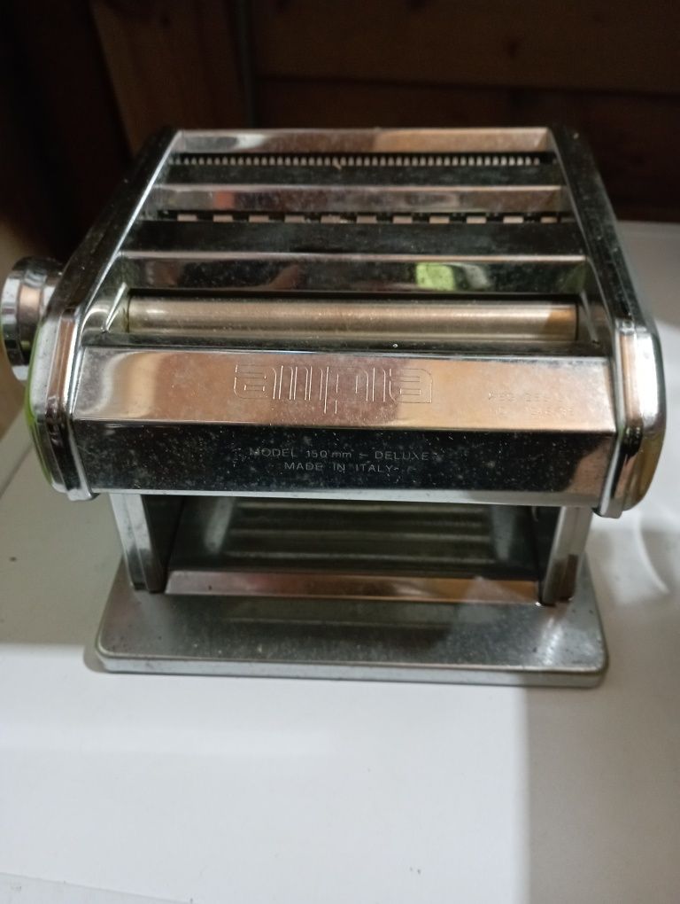 Máquina Manual Massas