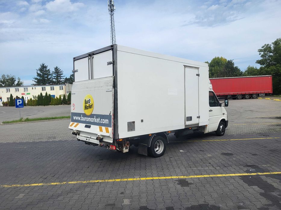 VW LT 46 2,5 TDI 109KM, chlodnia 8 palet, winda