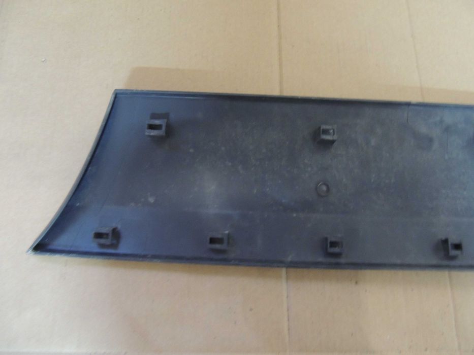 Listwa drzwi przednich lewych Mercedes Sprinter W906 06,07,08,09,10-13
