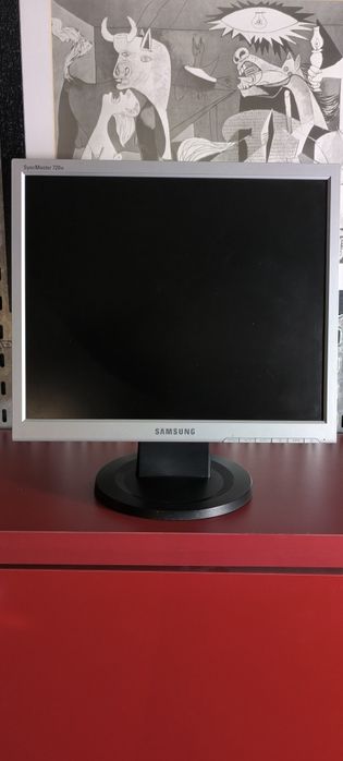 Monitor Samsung SyncMaster 720N – 17" LCD