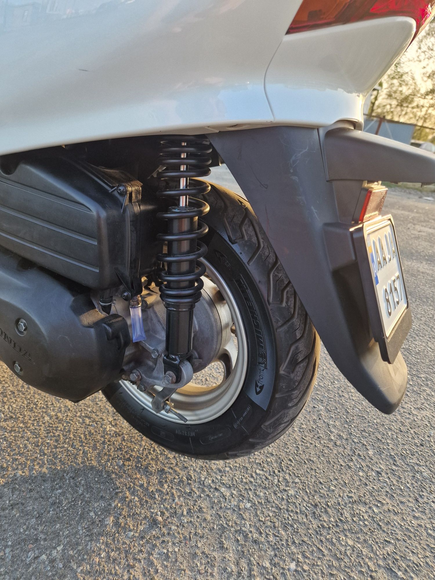 Honda lead 110 jf19