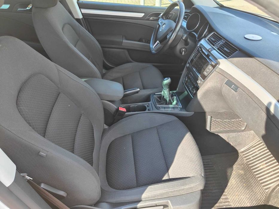 Skoda Superb 2.0 TDI Krajowa Stan Bardzo Dobry