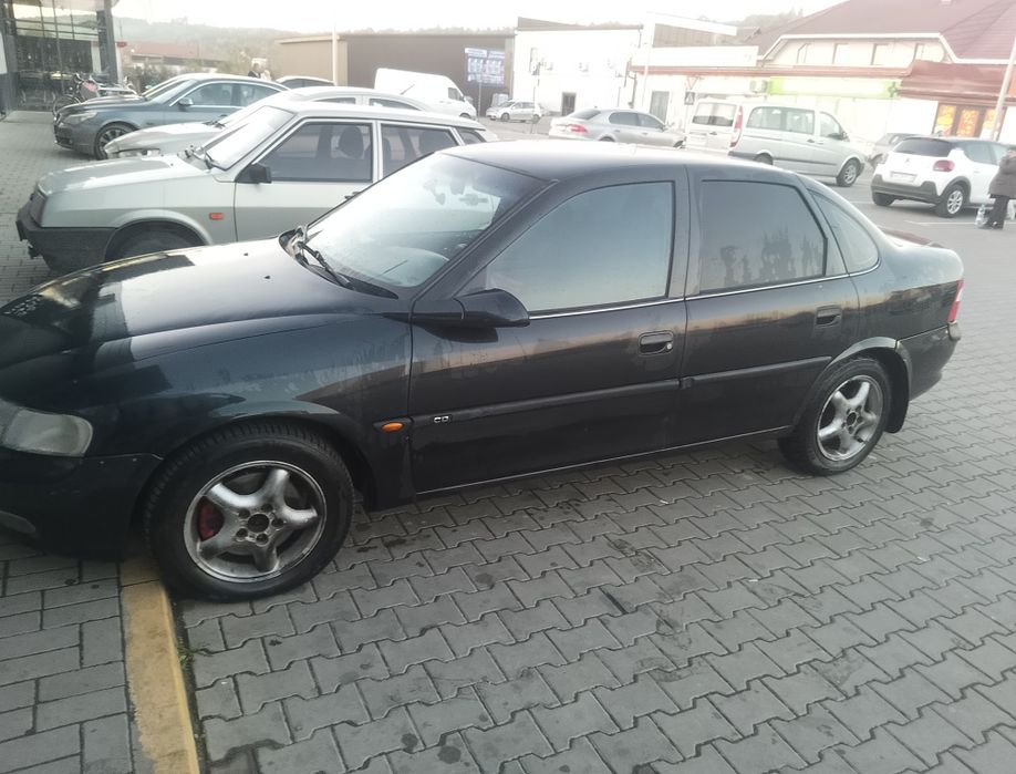 Автомобіль Опель Вектра Б