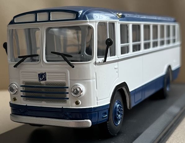 Коллекционный автобус ЛИАЗ - 158 В в масштабе 1/43
