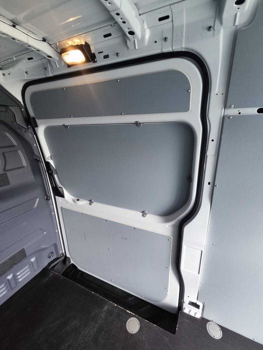 Płyty ścianek bocznych + podłoga Sprinter 907 L3H2