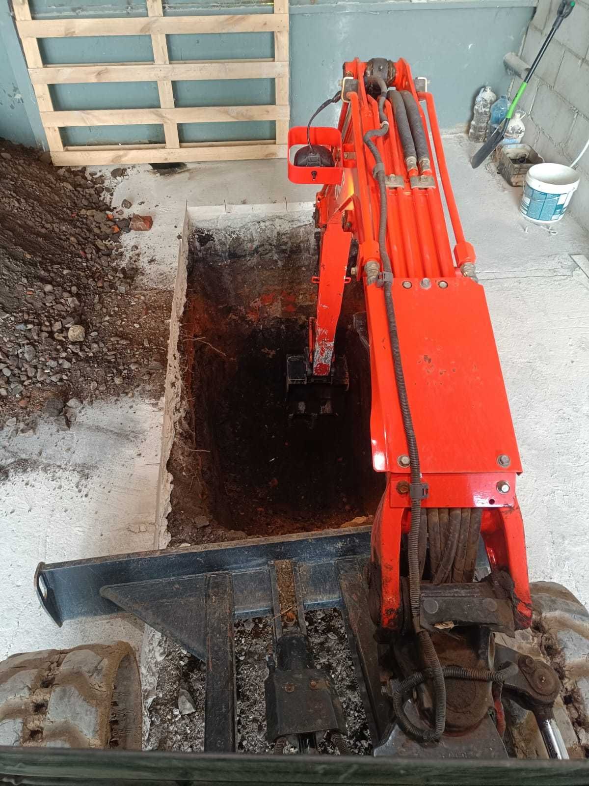Usługi koparką  / roboty ziemne / minikoparka