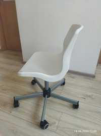 Ikea,krzesło biurowe,obrotowe dla dziecka