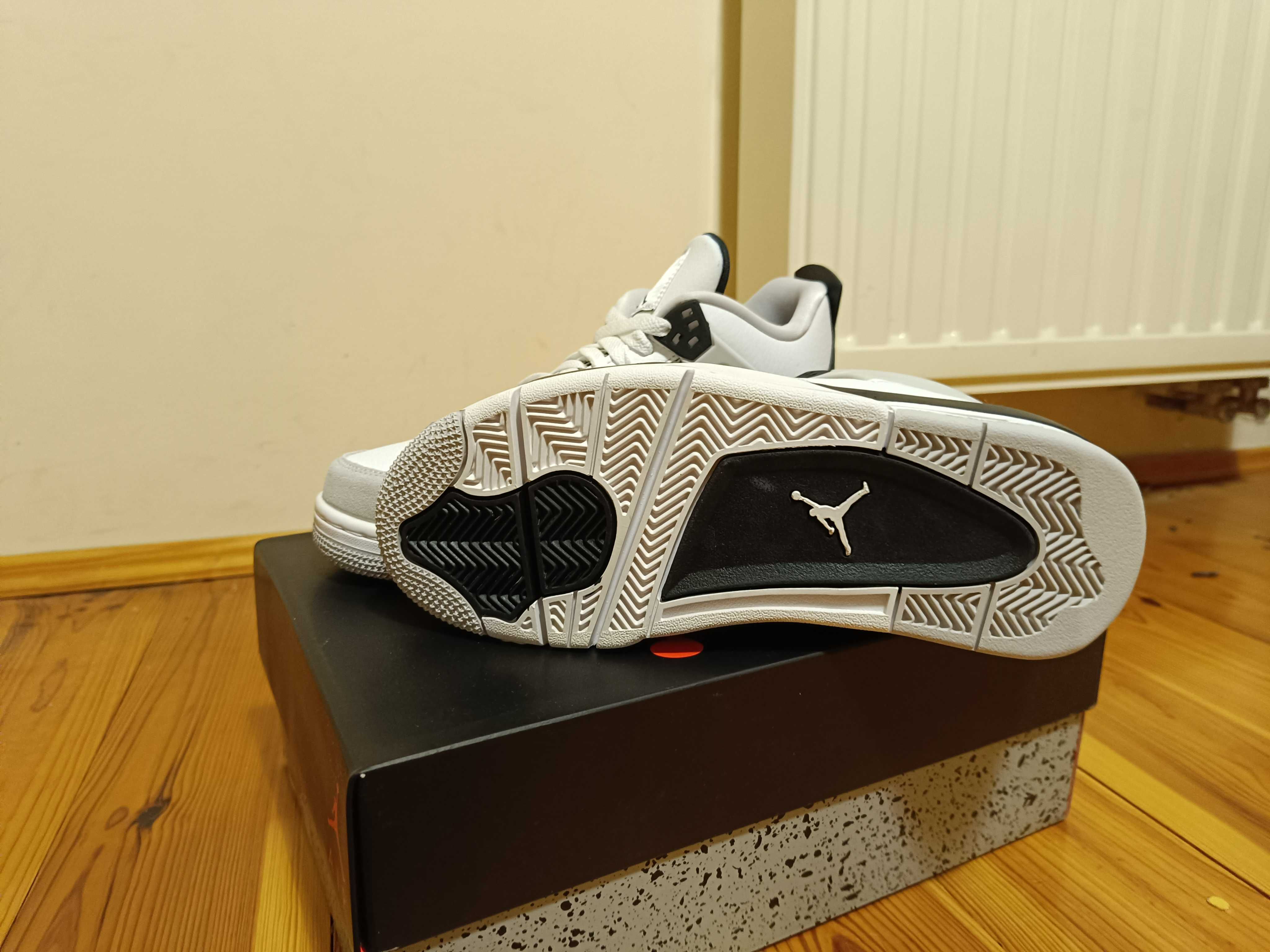 (r.39 - 24,5 cm) Nike Jordan 4 Retro Military Black 408452-,111