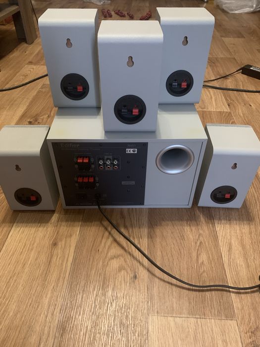 Акустическая система 5.1 Edifier R451