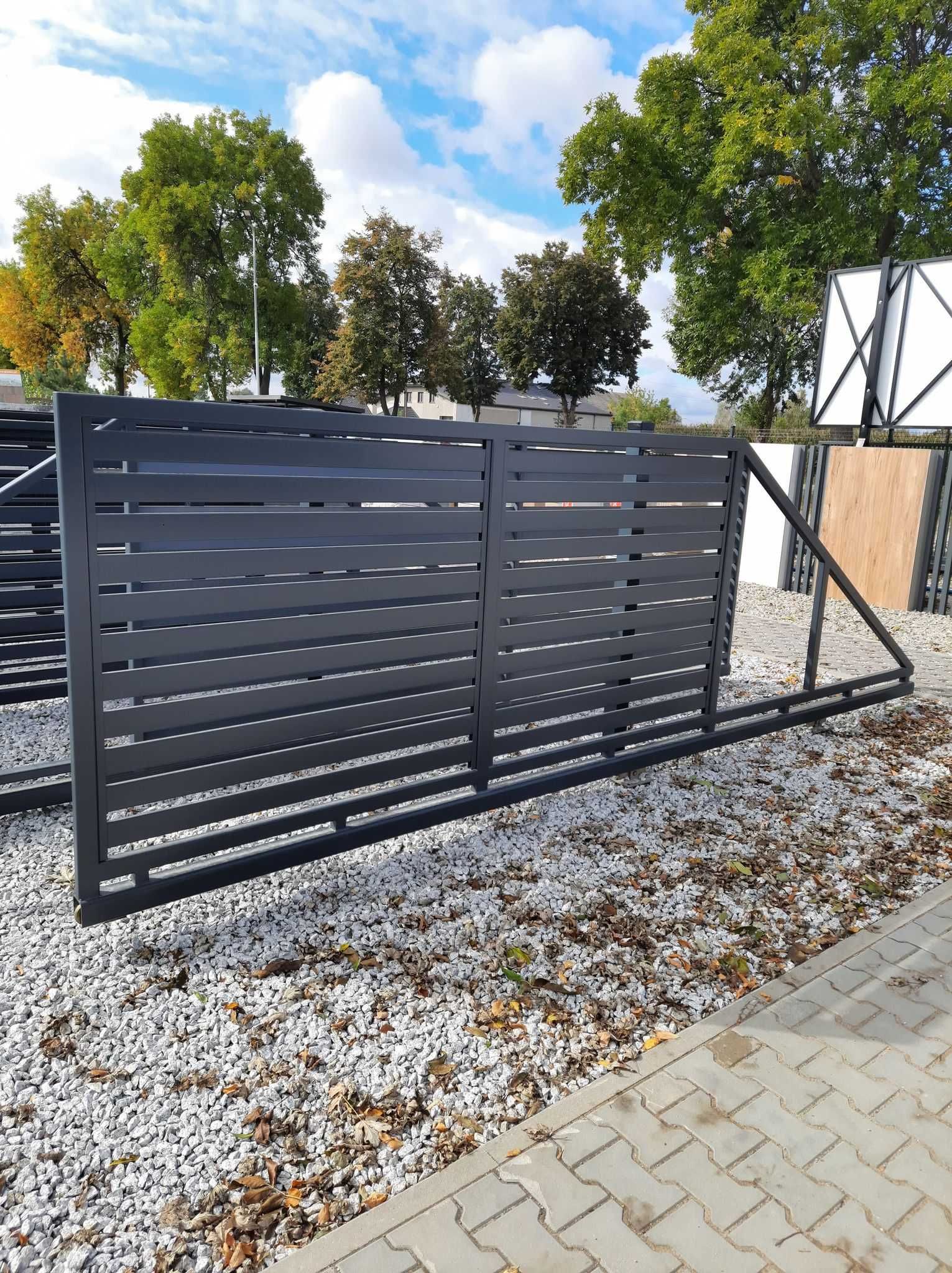 Ogrodzenia panelowe 1,33 + podmurówka. Furtki, bramy, montaż WYPRZEDAŻ