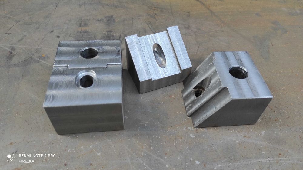 Фрезерні клинові прижими